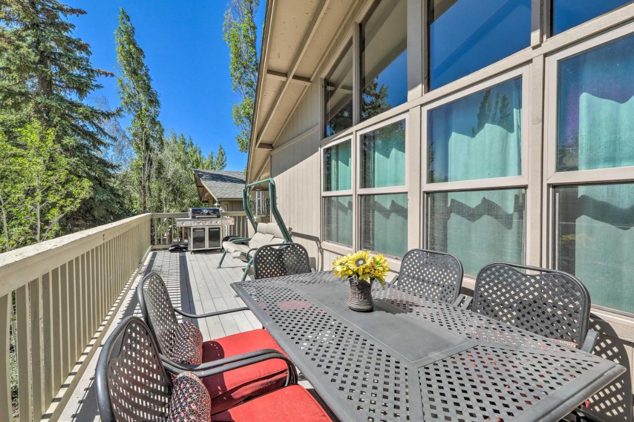 Flagstaff Townhome - Walk To Country Club And Pools! المظهر الخارجي الصورة