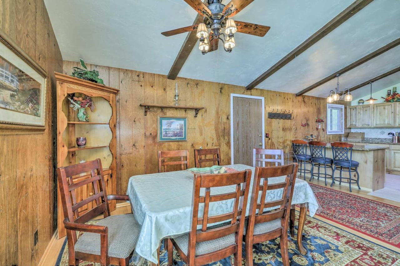 Flagstaff Townhome - Walk To Country Club And Pools! المظهر الخارجي الصورة