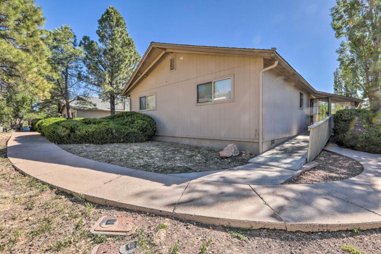 Flagstaff Townhome - Walk To Country Club And Pools! المظهر الخارجي الصورة