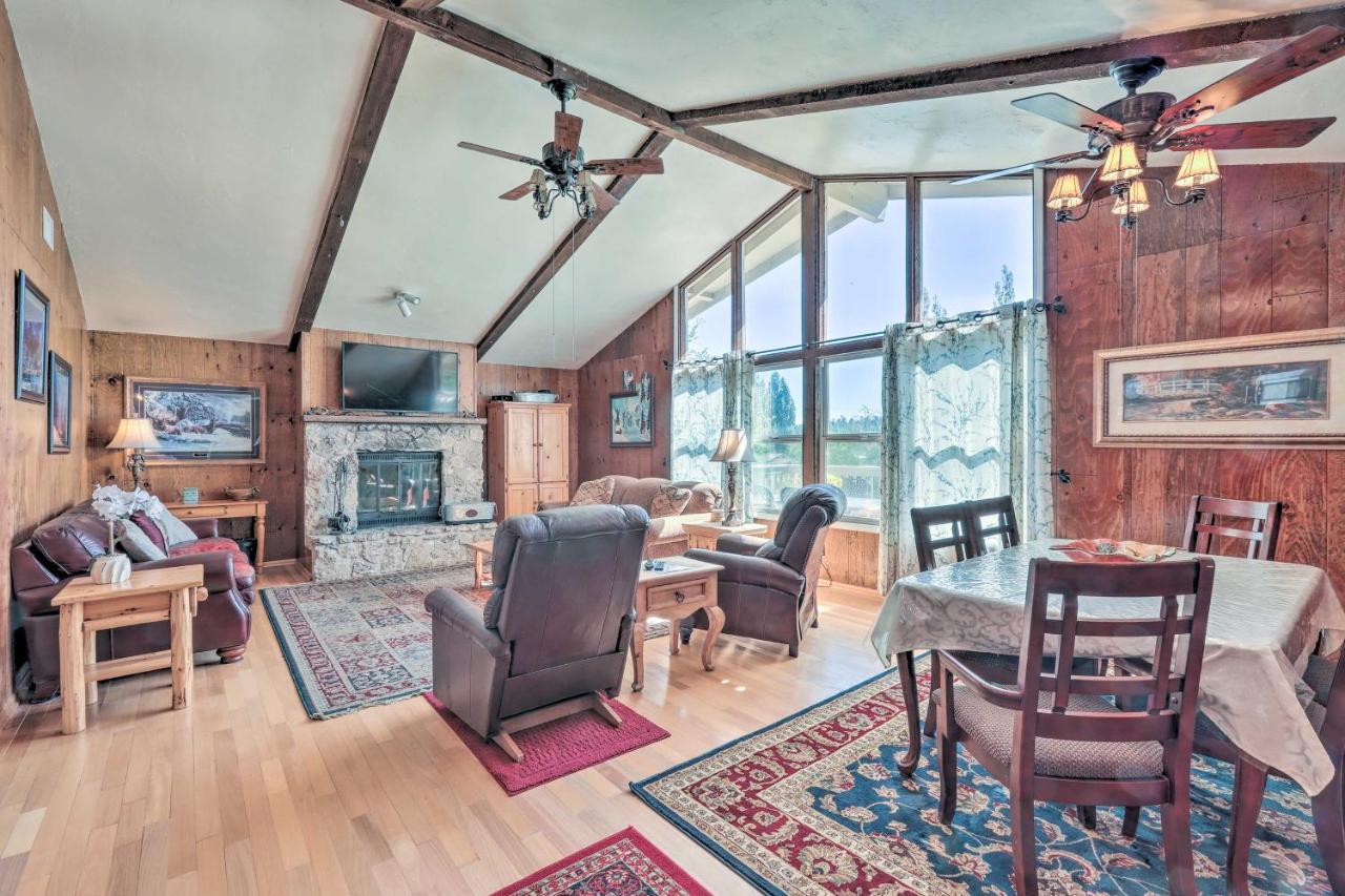Flagstaff Townhome - Walk To Country Club And Pools! المظهر الخارجي الصورة